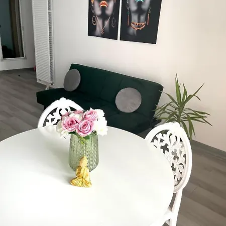Dominic Apartament By Alezzii Nord10 *