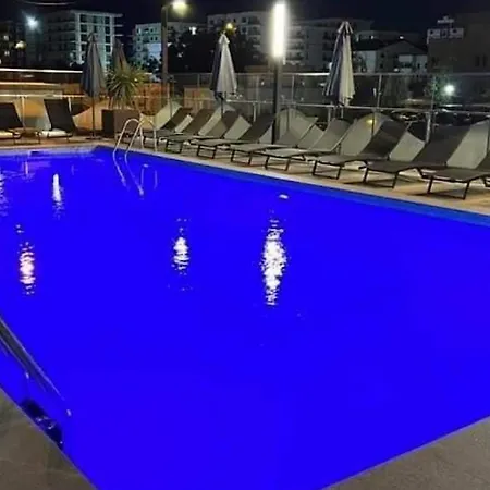 Dominic Apartament By Alezzii Nord10 Apartment Navodari